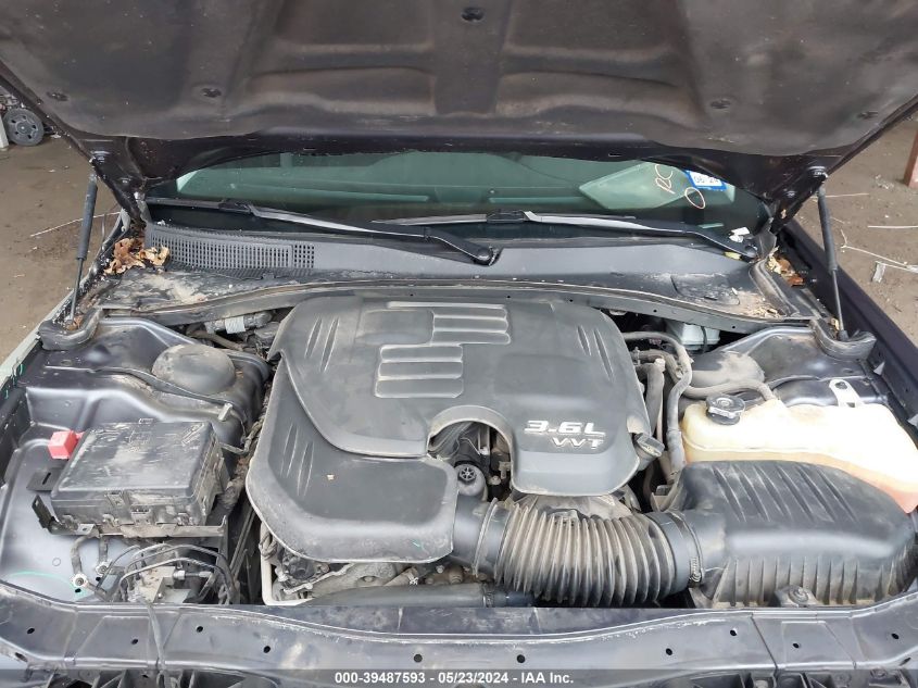 2016 Chrysler 300 Limited VIN: 2C3CCAAGXGH252905 Lot: 39487593