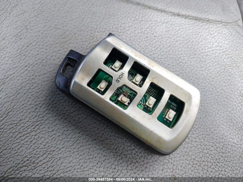 2011 Toyota Sienna Xle VIN: 5TDDK3DC9BS023813 Lot: 39487594