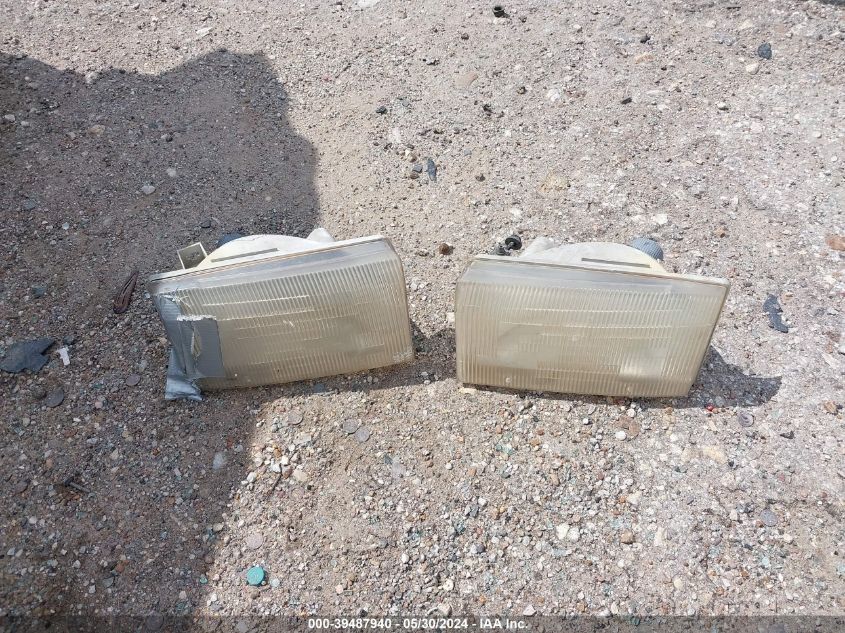 1999 Ford F-250 Lariat/Xl/Xlt VIN: 1FTNW20F8XED81386 Lot: 39487940