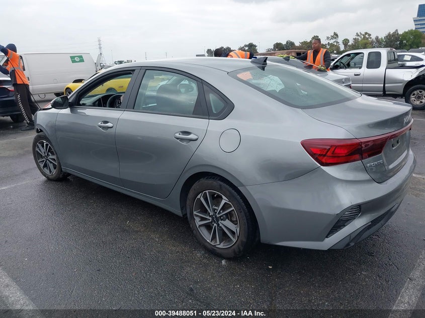 VIN 3KPF24AD5NE503082 2022 KIA FORTE LXS