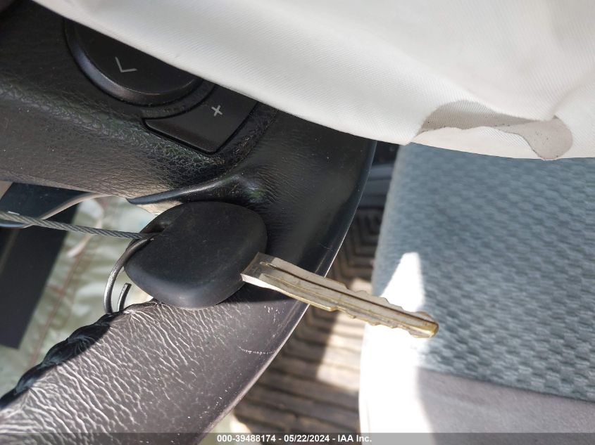 2017 Toyota Corolla Se VIN: 2T1BURHE0HC860015 Lot: 39488174