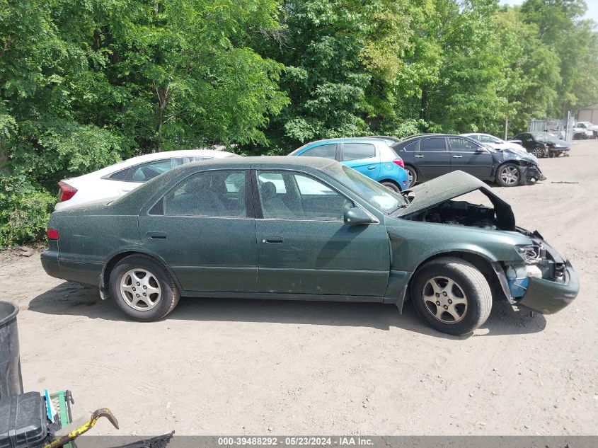 1999 Toyota Camry Le VIN: 4T1BG22K0XU519210 Lot: 39488292