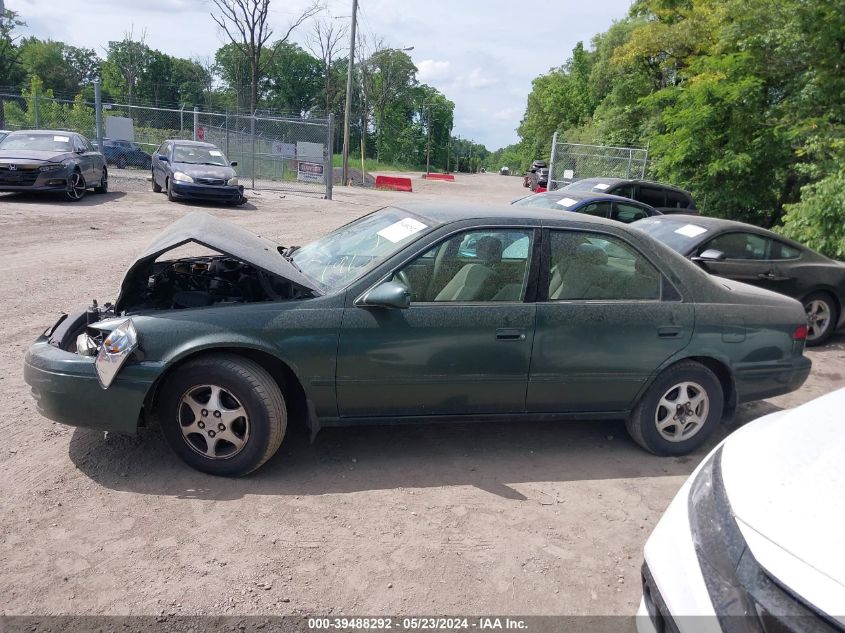 1999 Toyota Camry Le VIN: 4T1BG22K0XU519210 Lot: 39488292