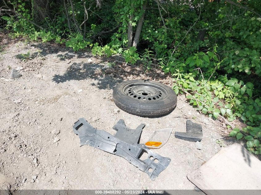 1999 Toyota Camry Le VIN: 4T1BG22K0XU519210 Lot: 39488292