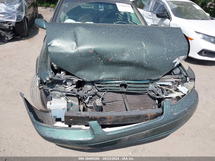 1999 Toyota Camry Le VIN: 4T1BG22K0XU519210 Lot: 39488292