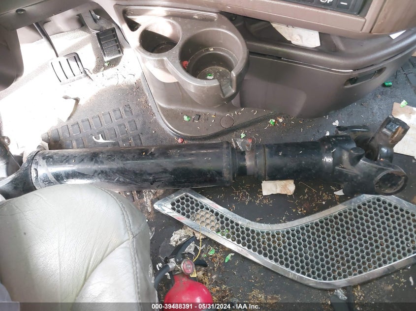 2016 Volvo Vn VIN: 4V4NC9EH3GN949883 Lot: 39488391