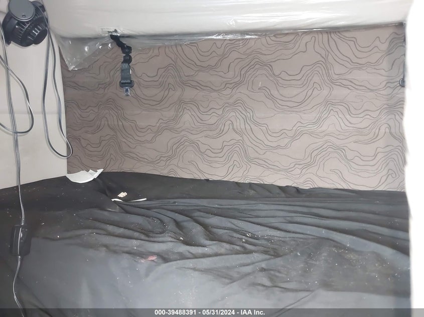 2016 Volvo Vn VIN: 4V4NC9EH3GN949883 Lot: 39488391