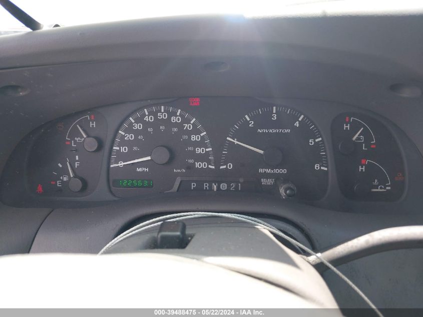 2002 Lincoln Navigator VIN: 5LMEU27RX2LJ05147 Lot: 39488475