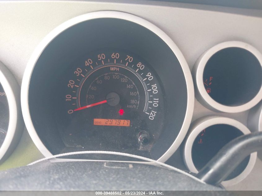 2008 Toyota Tundra Base 5.7L V8 VIN: 5TFRV54168X050526 Lot: 39488502