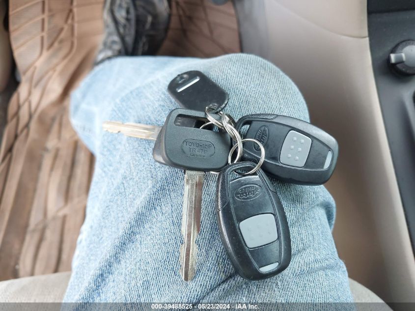 2003 Toyota Corolla Ce VIN: 1NXBR32E33Z070013 Lot: 39488525