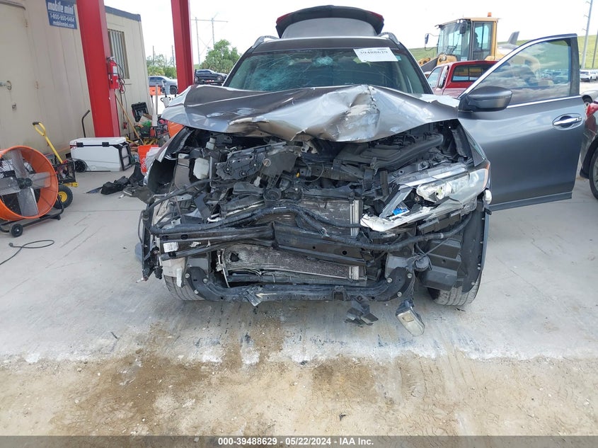 2017 Nissan Rogue Sv VIN: KNMAT2MT4HP541132 Lot: 39488629