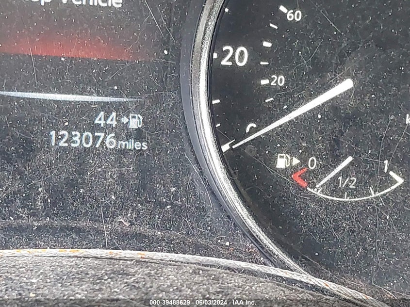 2017 Nissan Rogue Sv VIN: KNMAT2MT4HP541132 Lot: 39488629