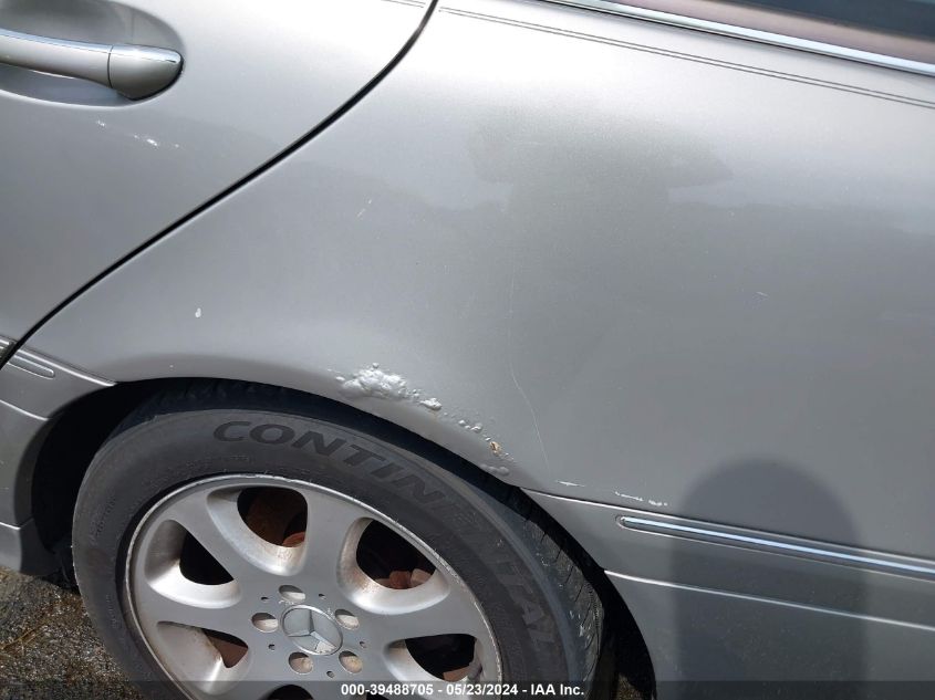 2005 Mercedes-Benz C 240 Luxury 4Matic VIN: WDBRH81J15F670861 Lot: 39488705