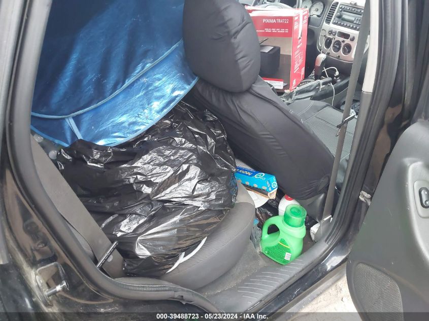 2005 Ford Escape Xls VIN: 1FMYU92Z45KD87442 Lot: 39488723