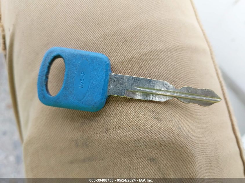 1997 Ford F-250 Xl VIN: 1FTHX25F5VEC32773 Lot: 39488753