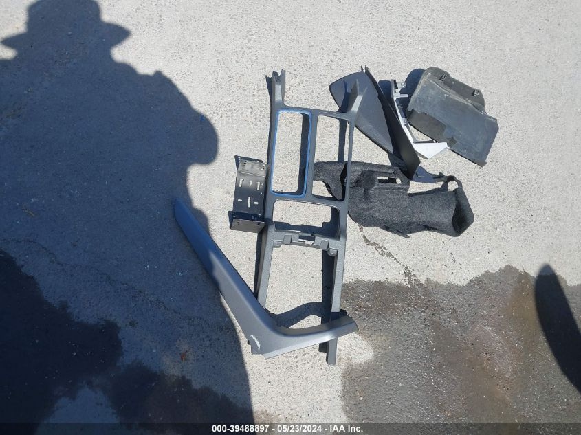 2017 Ford Escape S VIN: 1FMCU0F78HUE98647 Lot: 39488897