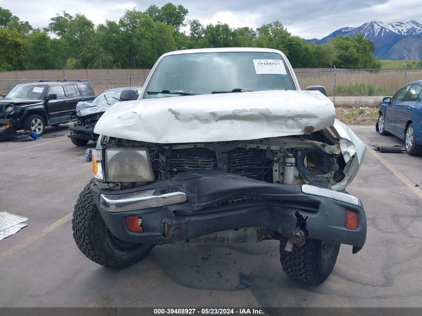 2000 Toyota Tacoma Base V6 VIN: 4TAWN72N3YZ615089 Lot: 39488927