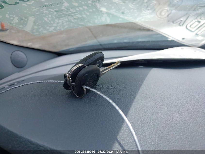 2007 Buick Lacrosse Cxl VIN: 2G4WD582871125758 Lot: 39489036