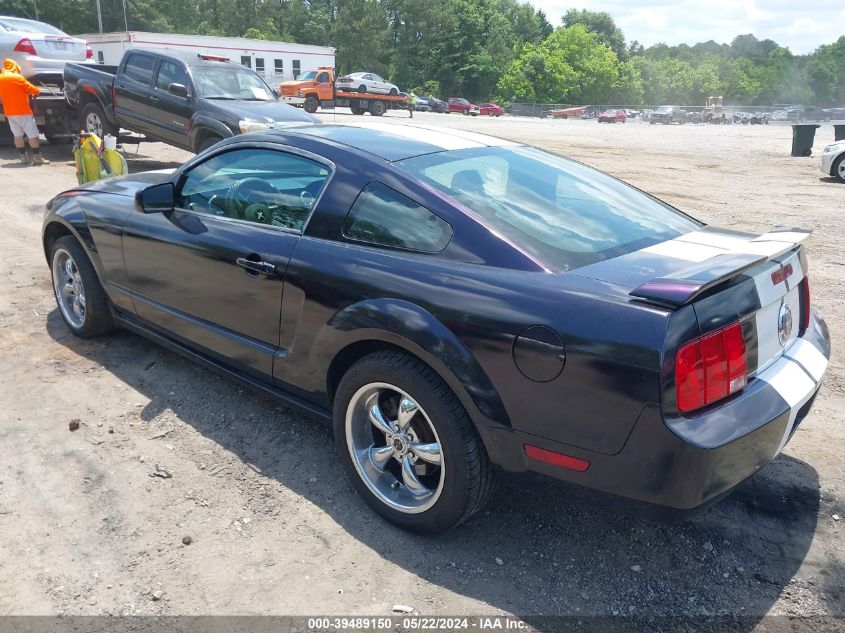 2005 Ford Mustang V6 Deluxe/V6 Premium VIN: 1ZVFT80NX55157943 Lot: 39489150