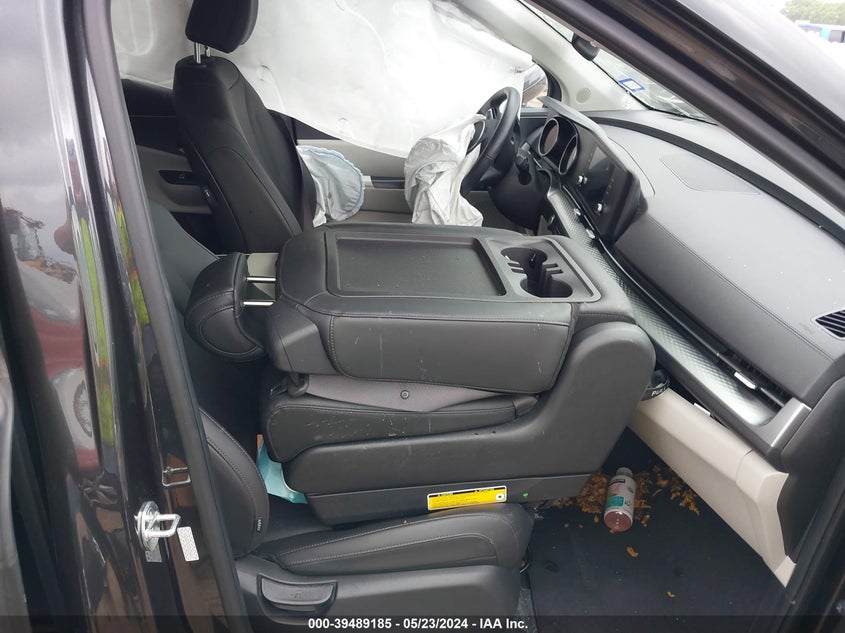 2023 Kia Carnival Mpv Lx Seat Package VIN: KNDNB4H30P6256457 Lot: 39489185