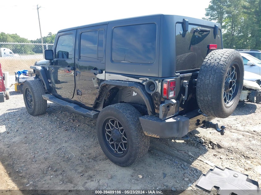 2016 JEEP WRANGLER UNLIMITED SAHARA - 1C4BJWEG3GL111794