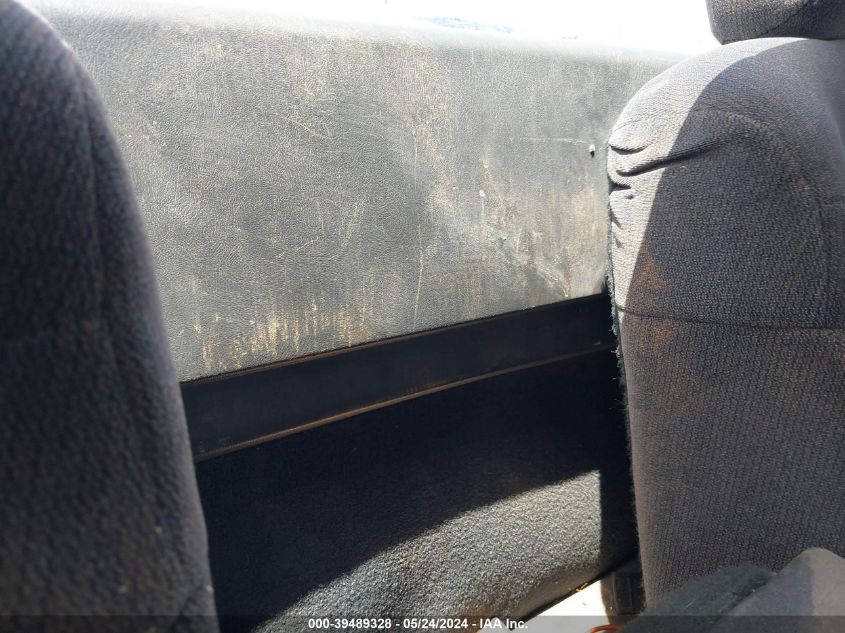 2000 GMC Sierra 1500 Sle VIN: 1GTEC14T9YZ205069 Lot: 39489328