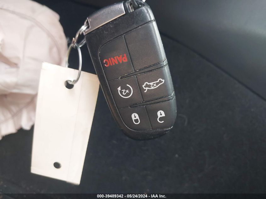 2020 Chrysler 300 Limited VIN: 2C3CCAEG0LH108767 Lot: 39489342