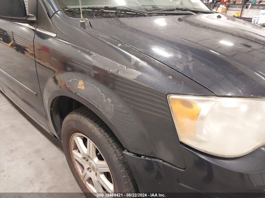 2008 Chrysler Town & Country Touring VIN: 2A8HR54P18R651421 Lot: 39489421