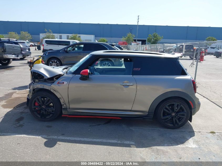 2017 Mini Hardtop John Cooper Works VIN: WMWXM9C53HT998120 Lot: 39489422