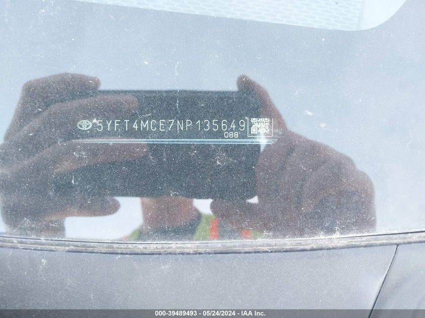 VIN 5YFT4MCE7NP135649 2022 TOYOTA COROLLA XSE