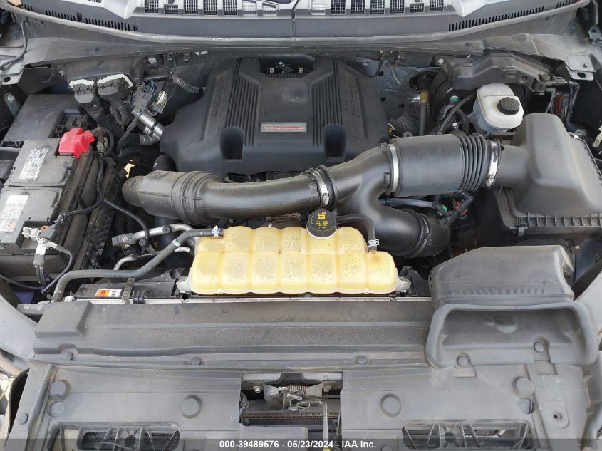 2017 Ford F-150 Raptor VIN: 1FTFW1RG2HFB38825 Lot: 39489576