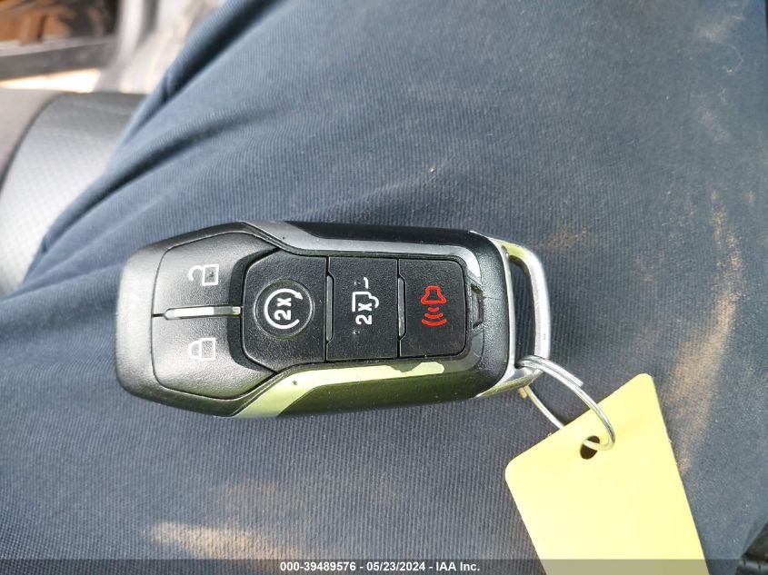 2017 Ford F-150 Raptor VIN: 1FTFW1RG2HFB38825 Lot: 39489576