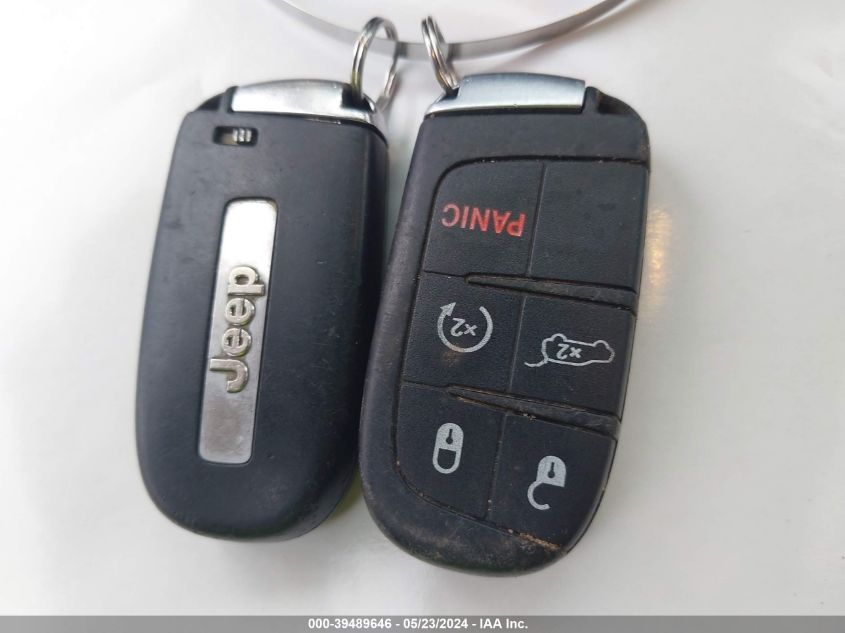 2015 Jeep Grand Cherokee Limited VIN: 1C4RJFBG2FC785923 Lot: 39489646