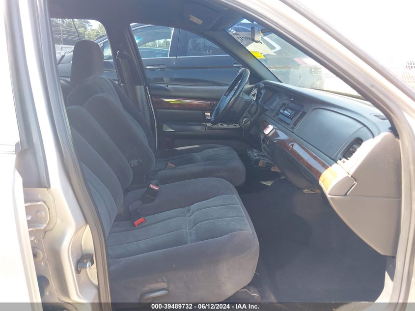 2006 Mercury Grand Marquis Gs VIN: 2MEFM74V96X614194 Lot: 39489732