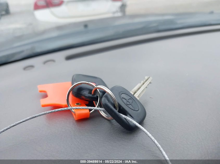 2003 Toyota Camry Le VIN: 4T1BE32K43U238355 Lot: 39489814