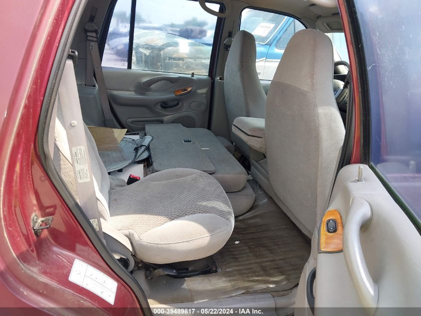 1997 Ford Expedition Eddie Bauer/Xlt VIN: 1FMEU1762VLC32899 Lot: 39489817