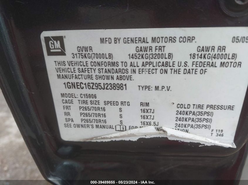 2005 Chevrolet Suburban 1500 Ls VIN: 1GNEC16Z95J238981 Lot: 39489855