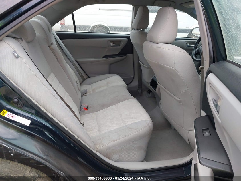 2015 Toyota Camry Le VIN: 4T1BF1FK3FU484555 Lot: 39489930