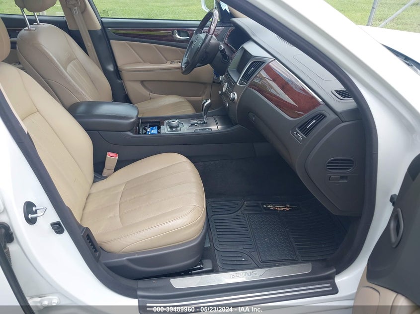 2011 Hyundai Equus Signature VIN: KMHGH4JF0BU035243 Lot: 39489960