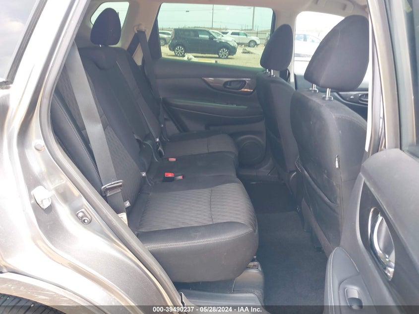 2019 Nissan Rogue S VIN: 5N1AT2MT7KC784895 Lot: 39490237