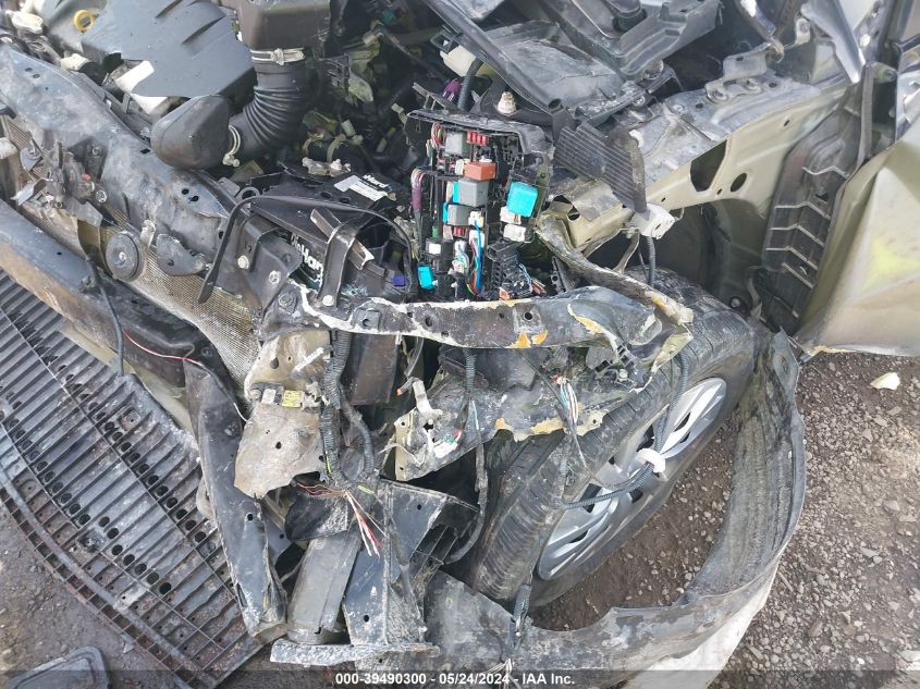 2017 Toyota Corolla Le VIN: 5YFBURHEXHP642308 Lot: 39490300