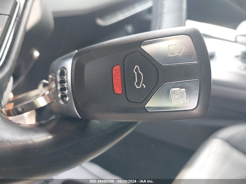 2017 Audi A4 2.0T Premium VIN: WAUENAF41HN025833 Lot: 39490308