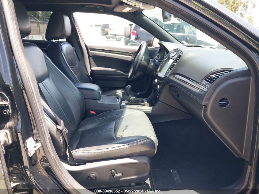 2013 Chrysler 300C Varvatos VIN: 2C3CCADT4DH699394 Lot: 39490352