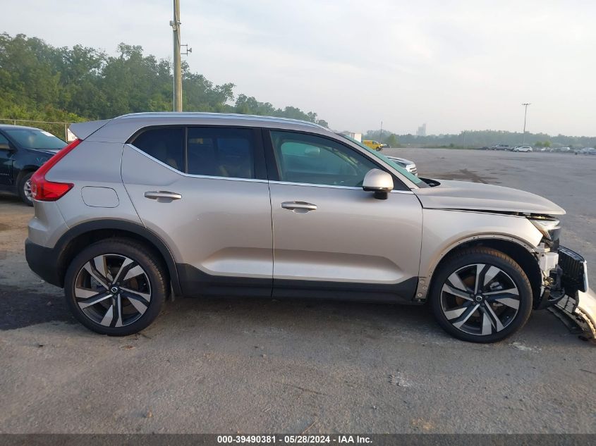 2023 Volvo Xc40 B5 Plus Bright Theme VIN: YV4L12UE1P2049974 Lot: 39490381