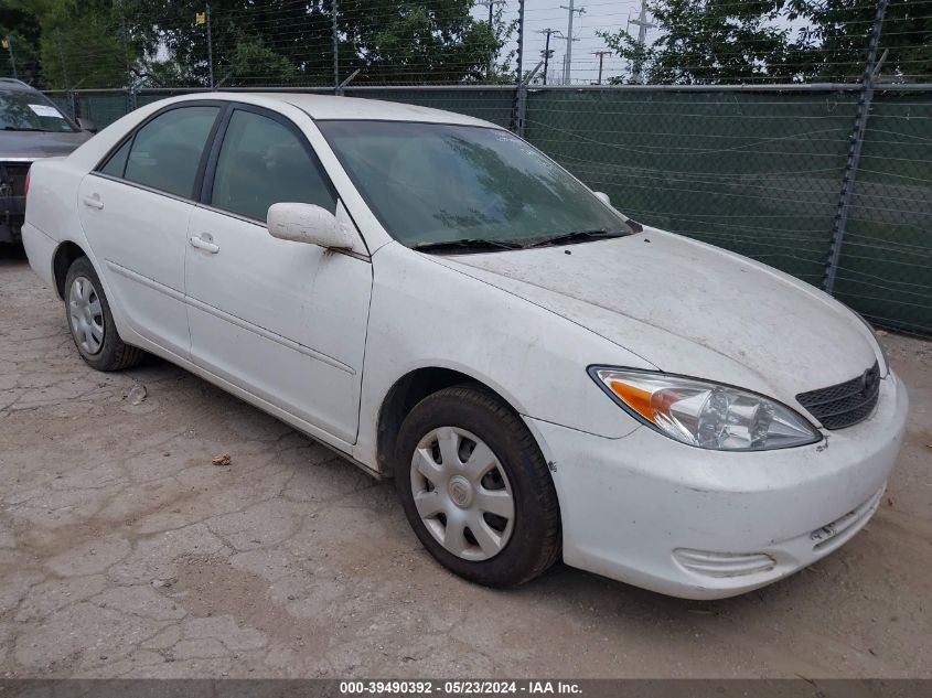 2004 Toyota Camry Le VIN: 4T1BE32K04U279812 Lot: 39490392