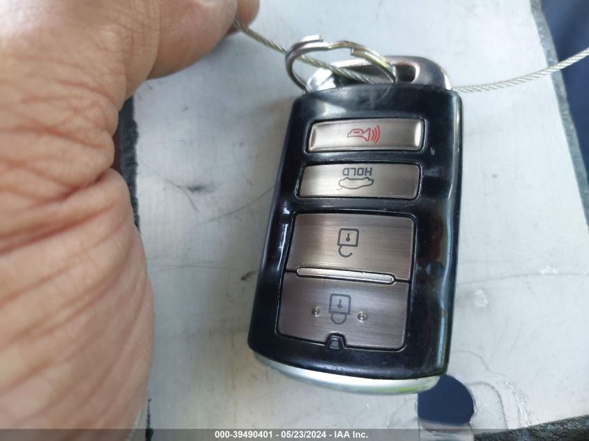 2015 Kia K900 Luxury VIN: KNALW4D47F6017994 Lot: 39490401