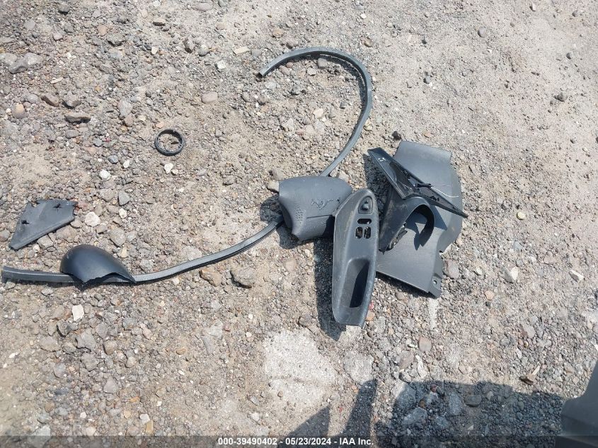 2000 Ford Mustang VIN: 1FAFP4044YF262991 Lot: 39490402