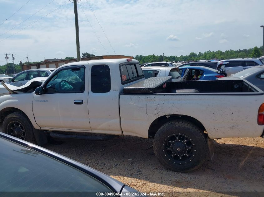 2000 Toyota Tacoma Base V6 VIN: 4TAWN72N7YZ601468 Lot: 39490454