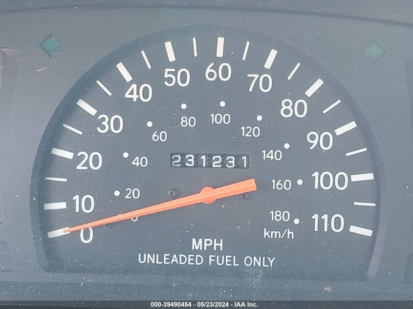 2000 Toyota Tacoma Base V6 VIN: 4TAWN72N7YZ601468 Lot: 39490454