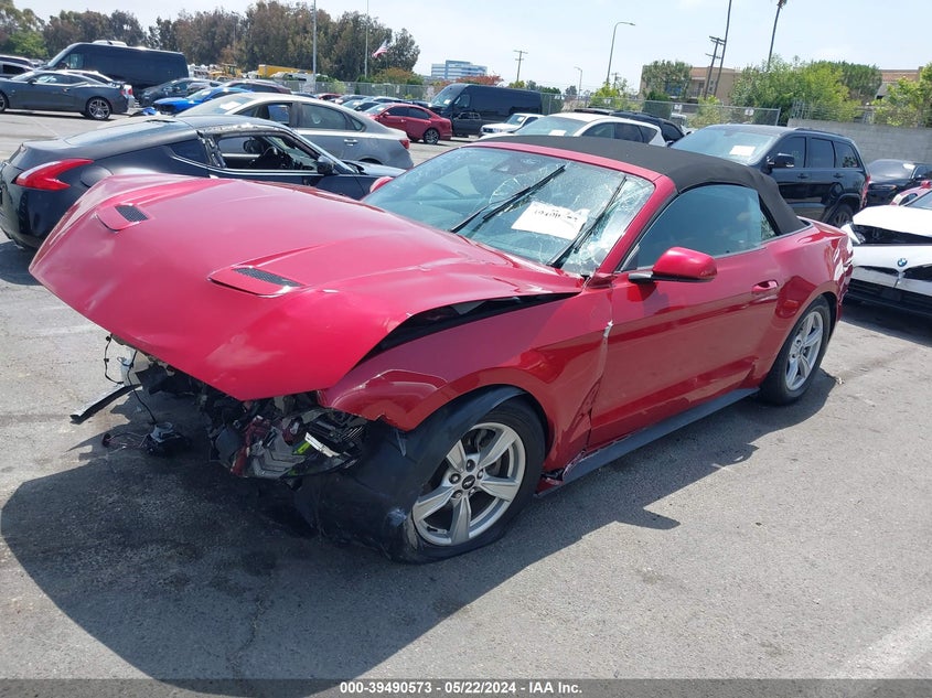 VIN 1FATP8UH7M5140228 2021 FORD MUSTANG